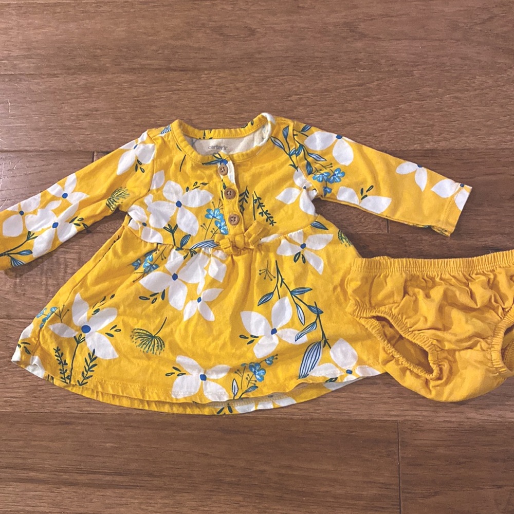 Carter’s NB dress with bloomers